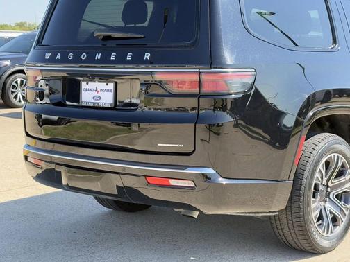 2024 Jeep Wagoneer Series II 4x2