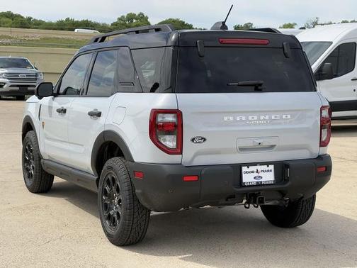 Space White Metallic 2026 Ford Bronco Sport Badlands