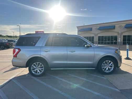 Iconic Silver Metallic 2020 Ford Expedition XLT