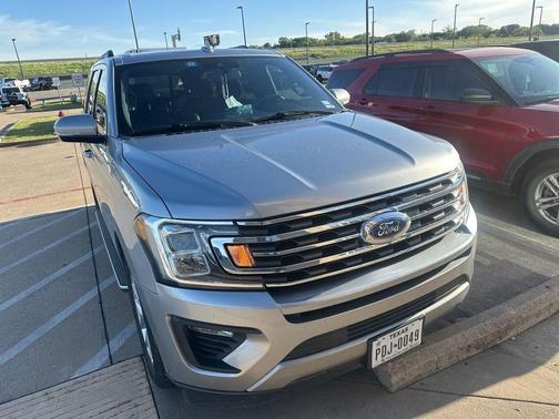 Iconic Silver Metallic 2020 Ford Expedition XLT