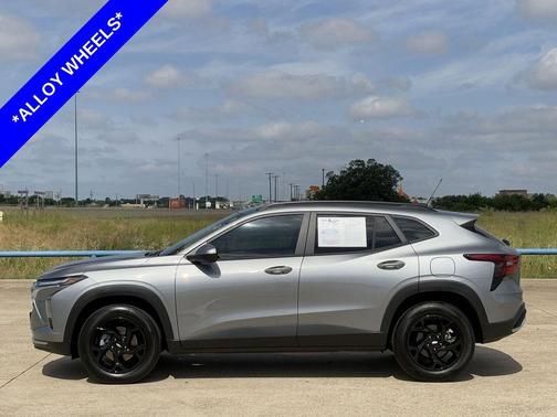 Sterling Gray Metallic 2026 Chevrolet Trax LT
