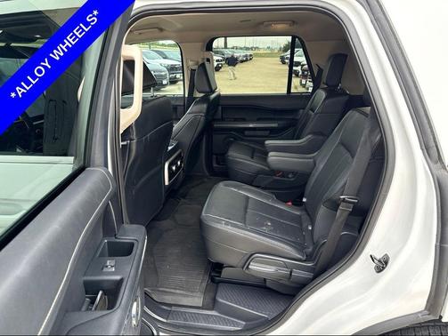 Oxford White 2024 Ford Expedition XLT