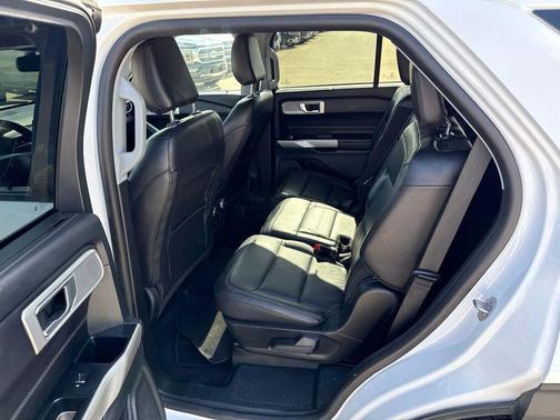 Oxford White 2023 Ford Explorer Limited