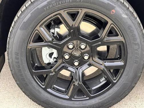 2026 Ford Maverick Lobo Standard