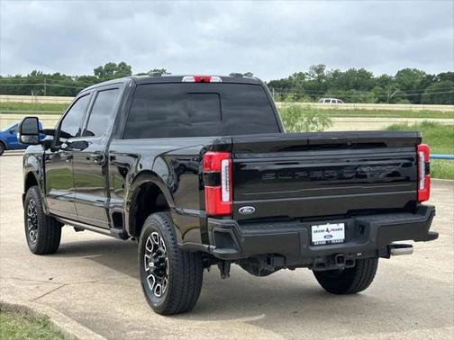 2025 Ford F-250 Platinum