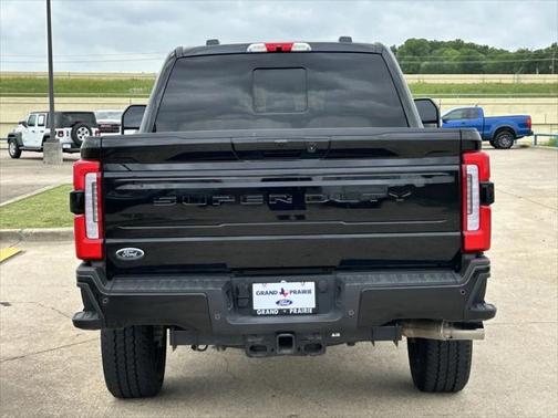 2025 Ford F-250 Platinum