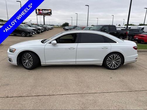 Glacier White Metallic 2019 Audi A8 55