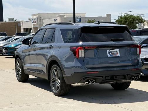 Vapor Blue Metallic 2026 Ford Explorer ST