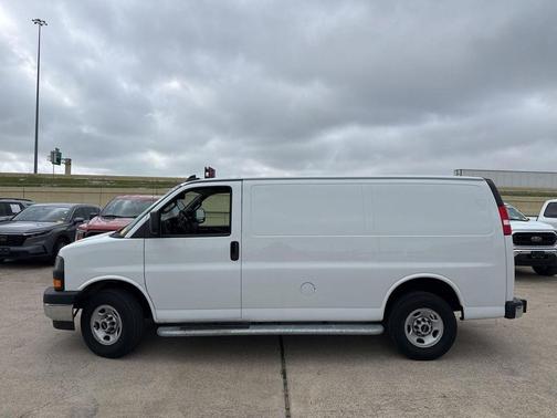 2024 GMC Savana 2500 Work Van