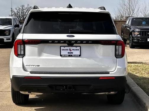 2026 Ford Explorer Active w/200A Pkg