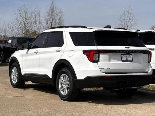 2026 Ford Explorer Active w/200A Pkg