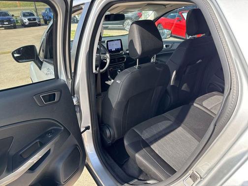 Moondust Silver Metallic 2021 Ford EcoSport SE