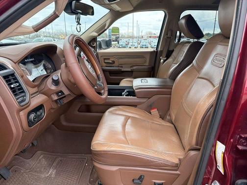 Delmonico Red Pearlcoat 2021 RAM 3500 Longhorn