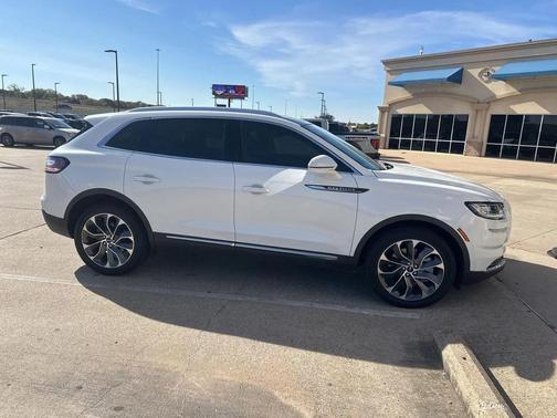 2022 Lincoln Nautilus Reserve