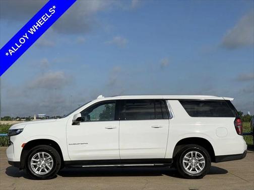 2023 Chevrolet Suburban LT