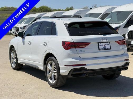 2022 Audi Q3 45 S line Premium Plus