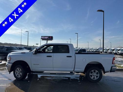 2024 RAM 2500 Big Horn Crew Cab 4x4 6'4' Box