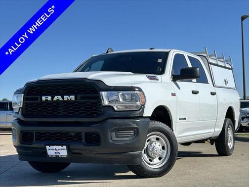 2022 RAM 2500 Tradesman Crew Cab 4x2 6'4' Box