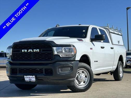 2022 RAM 2500 Tradesman Crew Cab 4x2 6'4' Box