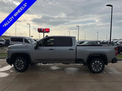 2024 Chevrolet Silverado 2500 Custom
