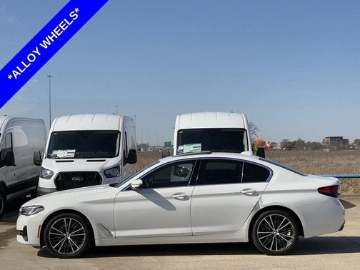 2022 BMW 530 i