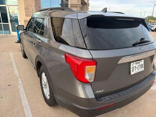 Carbonized Gray Metallic 2022 Ford Explorer XLT