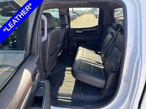 Summit White 2022 GMC Sierra 1500 SLT