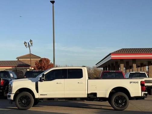 Star White Metallic Tri-Coat 2026 Ford F-350 Lariat