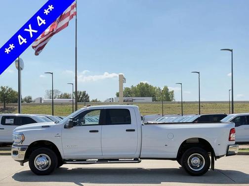 2024 RAM 3500 Big Horn Crew Cab 4x4 8' Box