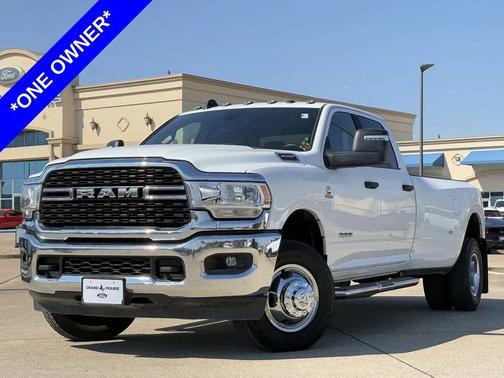 2024 RAM 3500 Big Horn Crew Cab 4x4 8' Box