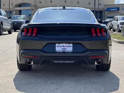 2025 Ford Mustang EcoBoost