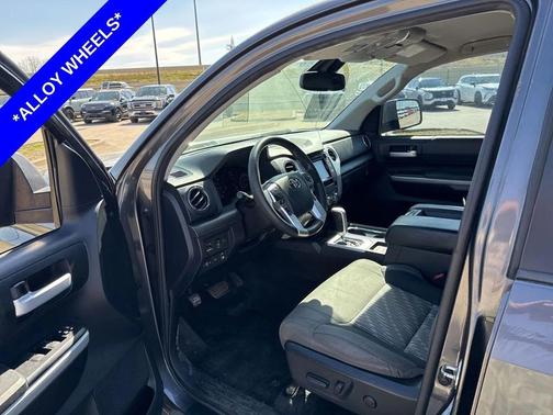 2018 Toyota Tundra SR5