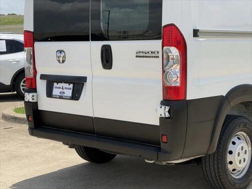 2023 RAM ProMaster 2500 Base
