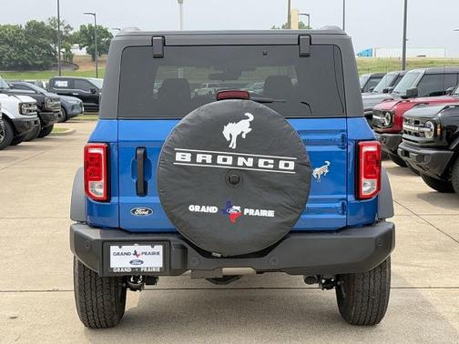 Velocity Blue Metallic 2026 Ford Bronco Big Bend
