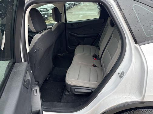 Oxford White 2022 Ford Escape S