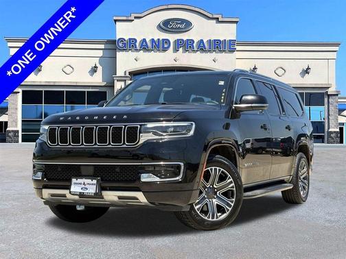 Diamond Black Crystal Pearlcoat 2024 Jeep Wagoneer L Series II 4x2