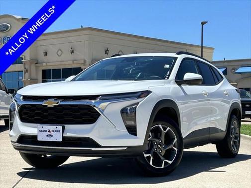 2024 Chevrolet Trax LT