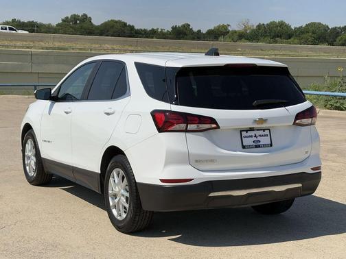 Summit White 2023 Chevrolet Equinox 1LT