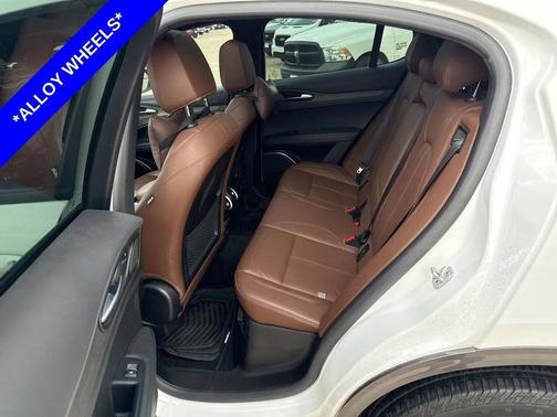 2022 Alfa Romeo Stelvio Ti