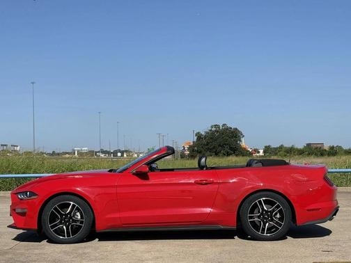 2023 Ford Mustang EcoBoost Premium