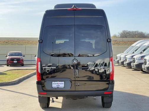 2024 Mercedes-Benz Sprinter 2500 Standard Roof