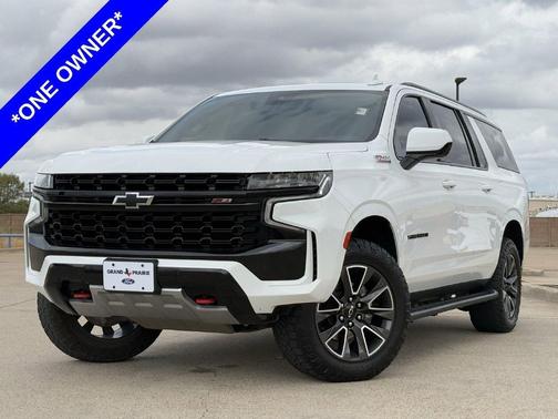 Summit White 2023 Chevrolet Suburban 4WD Z71