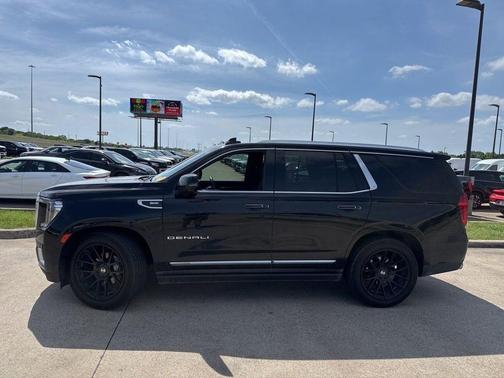 Onyx Black 2022 GMC Yukon Denali