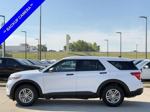 2022 Ford Explorer Base