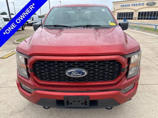 Hot Pepper Red Metallic Tinted Clearcoat 2023 Ford F-150 XL