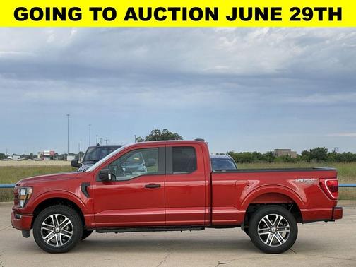 Hot Pepper Red Metallic Tinted Clearcoat 2023 Ford F-150 XL