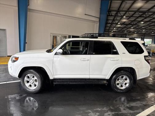 2022 Toyota 4Runner SR5