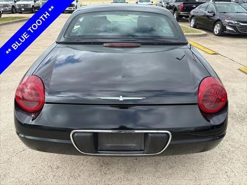 2005 Ford Thunderbird Base