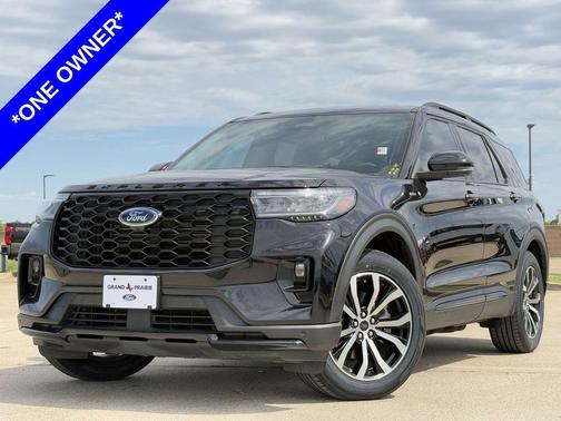 Agate Black Metallic 2025 Ford Explorer ST-Line