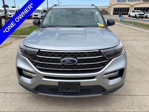 Iconic Silver 2022 Ford Explorer XLT